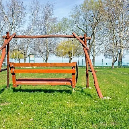 Daire Szin-aranyhid Siofok