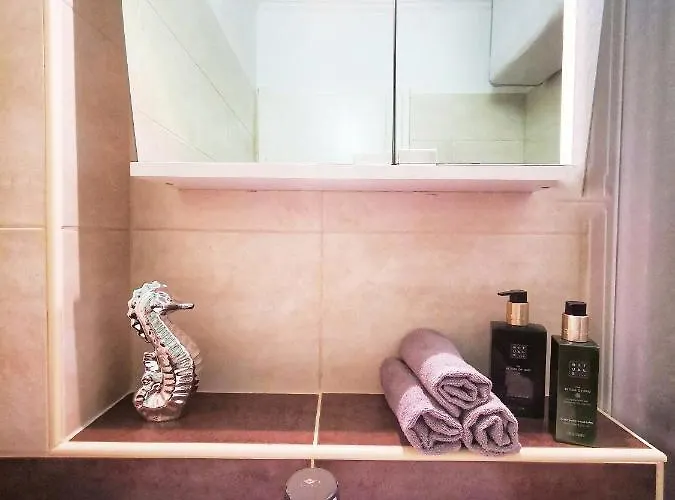 Szin-aranyhid Apartament *
