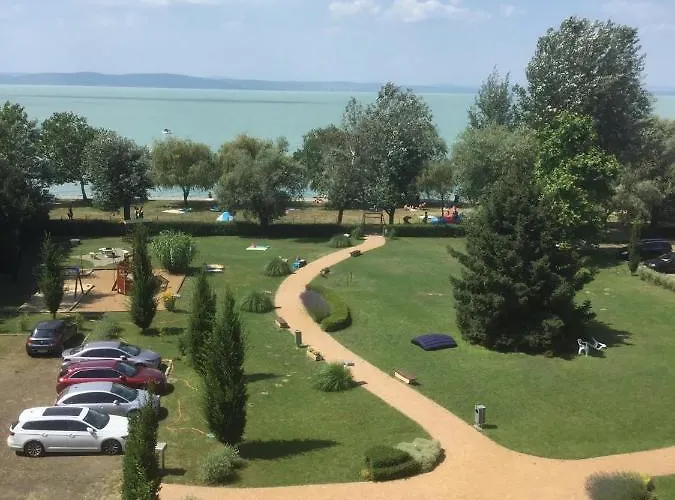 Szin-aranyhid Apartament